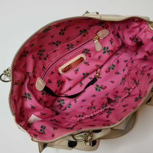 Authentic Betsey Johnson Bow Purse - Picture 5 of 5
